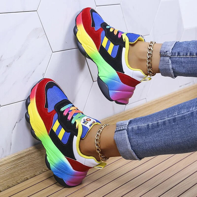 "Blauwe orthopedische sneakers voor dames, met modern ontwerp, ergonomische zool en ademend materiaal voor comfort."
