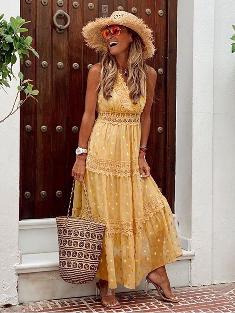 Boho chic maxi jurk Isabeau in blauw, luchtige stof en vloeiende rok, perfect voor zomerse dagen. Vrouwelijke, bohemian stijl