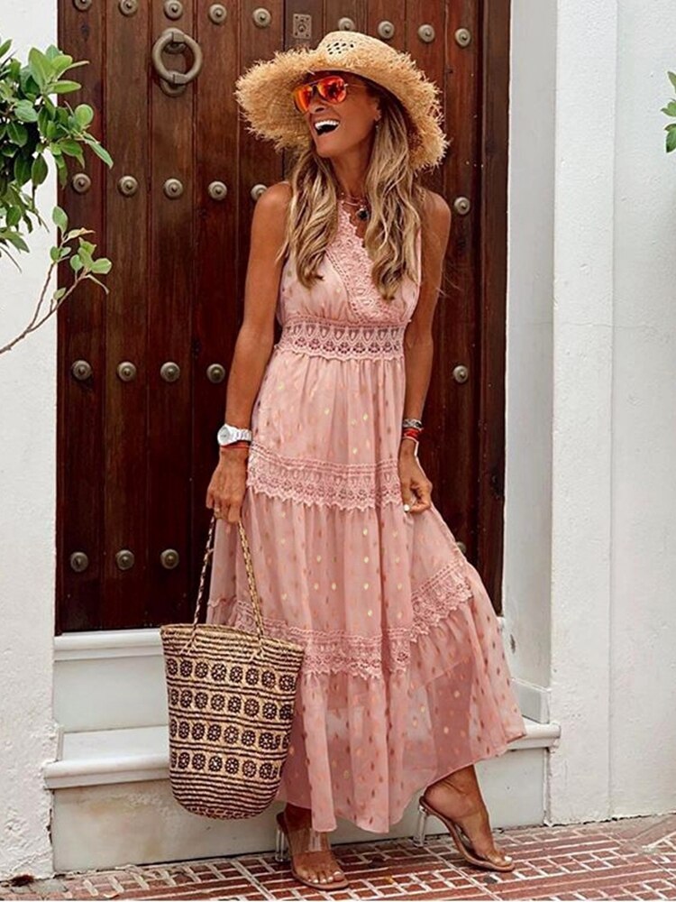 Boho chic maxi jurk Isabeau in blauw, luchtige stof en vloeiende rok, perfect voor zomerse dagen. Vrouwelijke, bohemian stijl