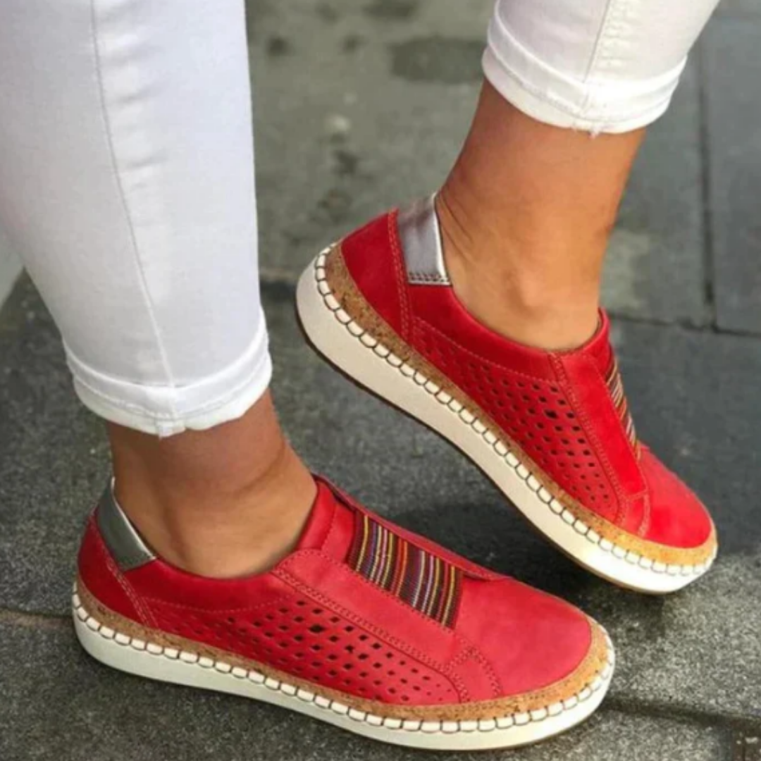 Comfortabele orthopedische damesschoenen, instapmodel met schokabsorberende zool, ergonomisch en elegant ontwerp.