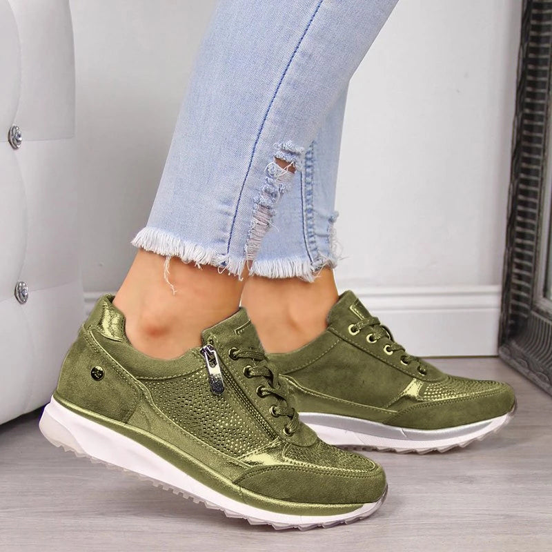 "Dames wandelschoenen met orthopedische ondersteuning, duurzaam suède en ronde teen, ideaal voor comfort en stijl."