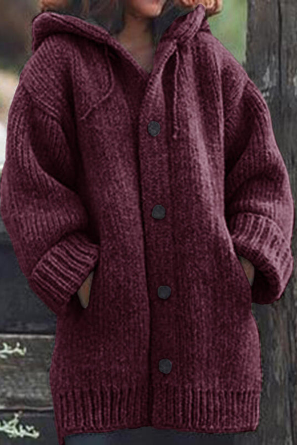 Elegant gebreid vest voor dames met capuchon in kaki, zachte stof, ideale keuze voor stijl en comfort in de winter.