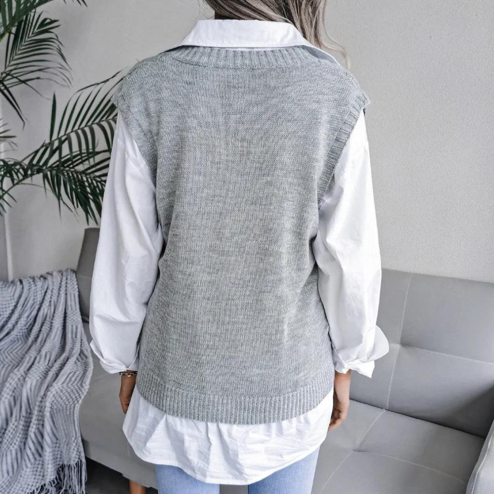 "Elegant kabelgebreid V-hals vest zonder mouwen voor vrouwen, verkrijgbaar in abrikoos, blauw en grijs."