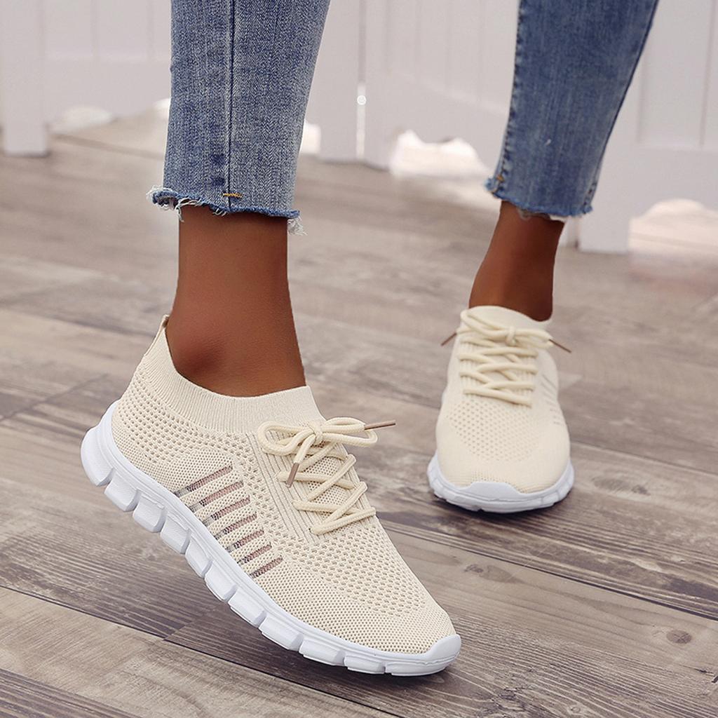 "Elegant witte orthopedische Margaret sneakers voor dames met ademend bovenwerk en schokabsorberende zool, ideaal dagelijks g