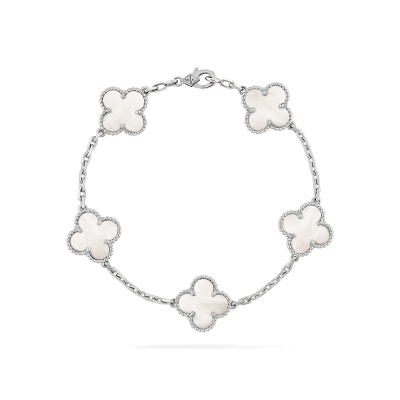 "Elegante damesarmband met glanzende afwerking, verstelbaar ontwerp, tijdloos en geschikt voor elke outfit, 5 mm breed."