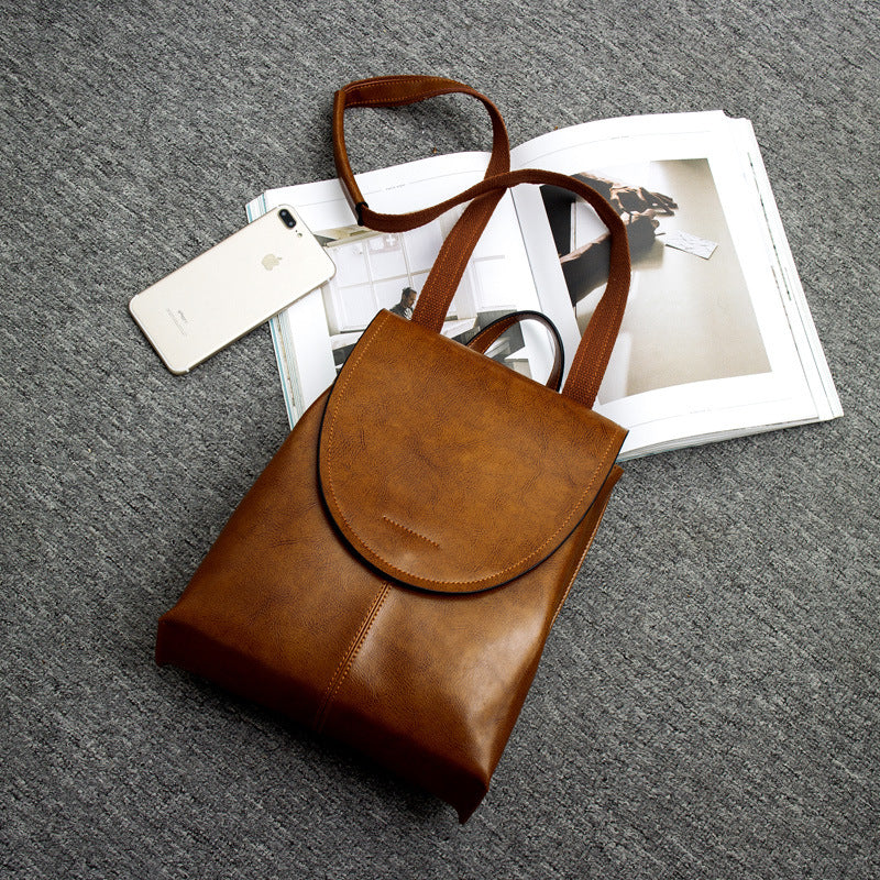 "Elegante leren rugzak met veelzijdige opbergruimte, hoogwaardig leer, tijdloos ontwerp, ideaal voor modebewuste vrouwen."