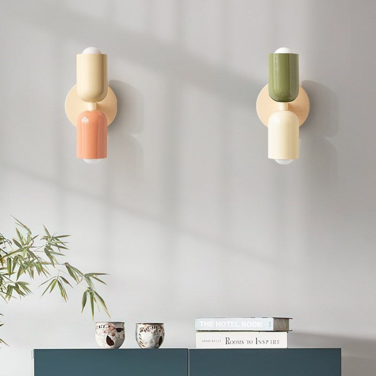 "Elegante Scandinavisch ontworpen wandlamp met LED, verkrijgbaar in meerdere kleuren voor warmte en stijl in elk interieur."