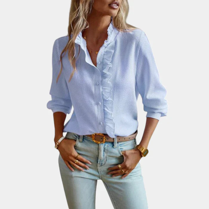 Gestreepte dames blouse met verfijnde ruches, knoopsluiting, klassieke kraag, elegante uitstraling; geschikt voor elke gelege