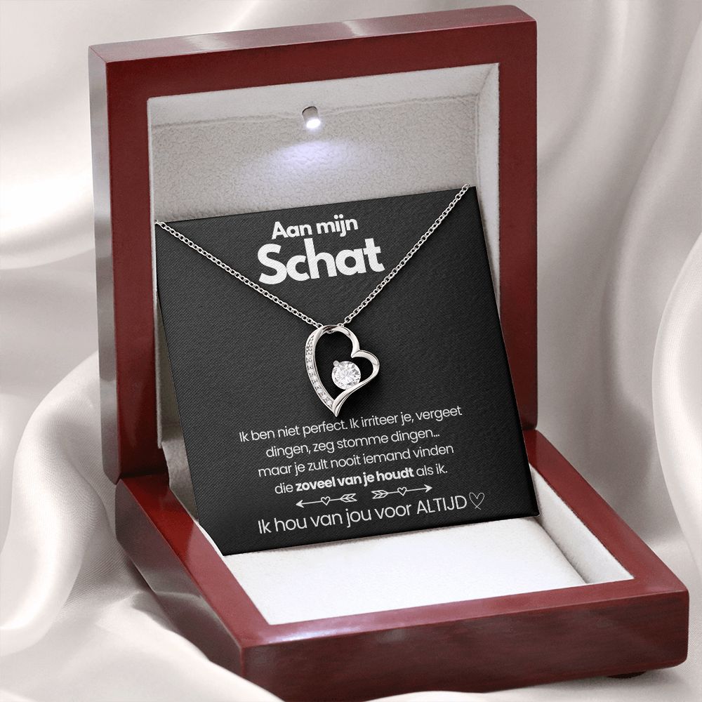 "Hartvormige ketting met sprankelende zirkonia, verstelbare lengte en elegant ontwerp voor dames, symbool van tijdloze liefde