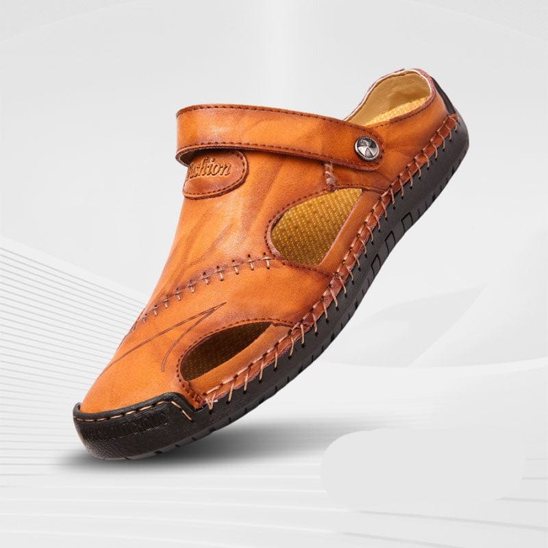 "Heren leren sandalen: klassiek design, duurzaam leer, comfortabele pasvorm, ideaal voor elke outfit."