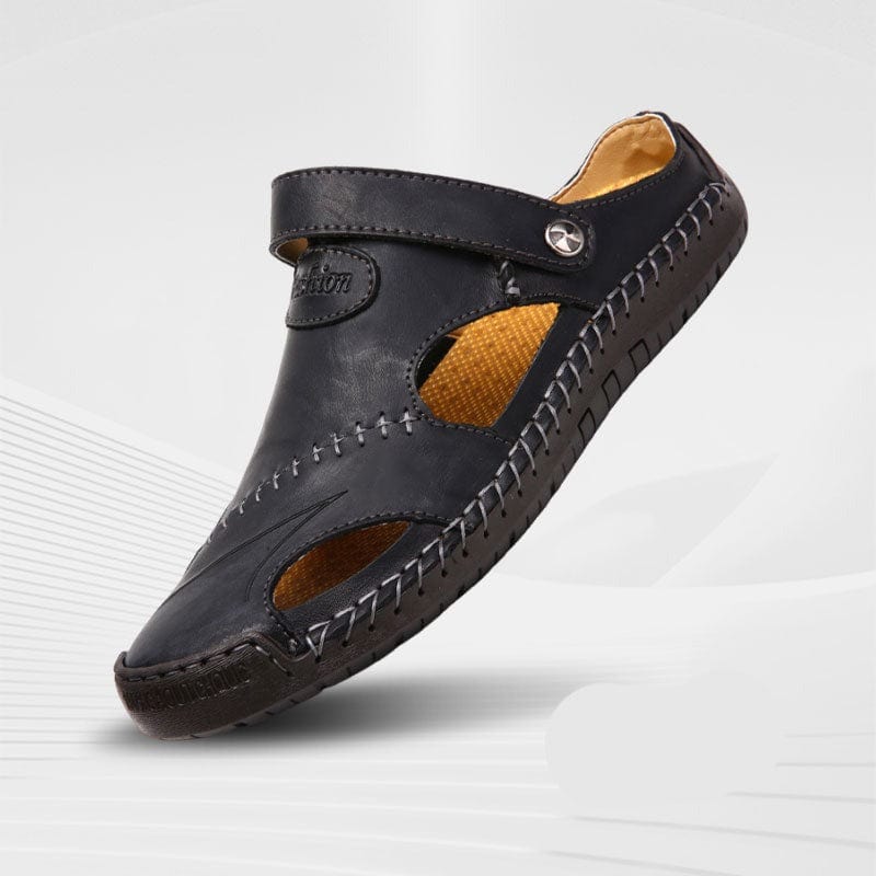 "Heren leren sandalen: klassiek design, duurzaam leer, comfortabele pasvorm, ideaal voor elke outfit."