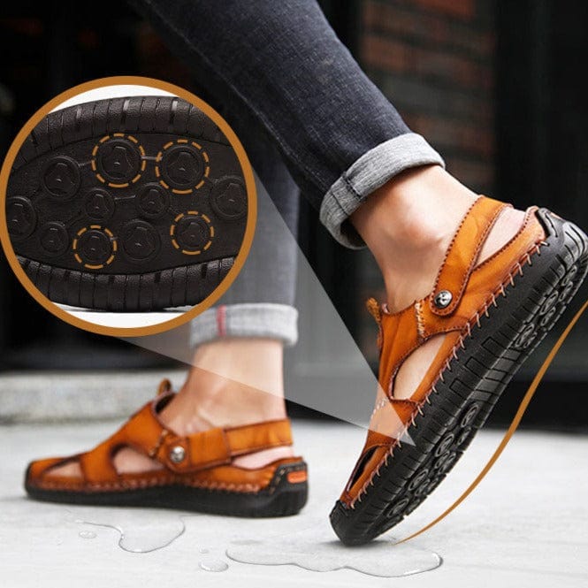 "Heren leren sandalen: klassiek design, duurzaam leer, comfortabele pasvorm, ideaal voor elke outfit."