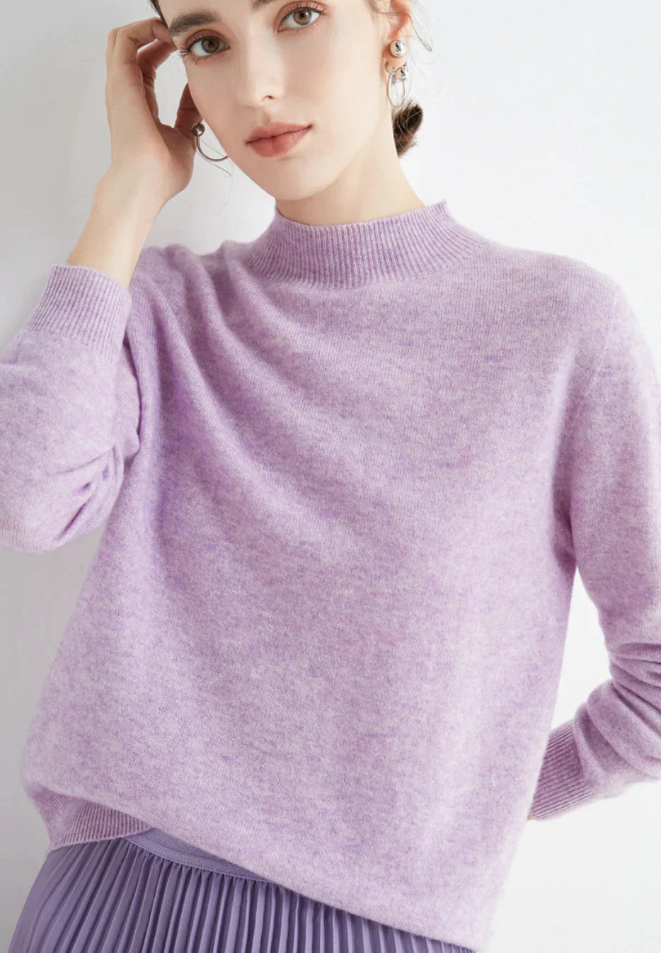 Kasjmier trui dameskleding, elegant design, zachte stof, diverse kleuren, ideaal voor seizoenen, comfort en stijl.