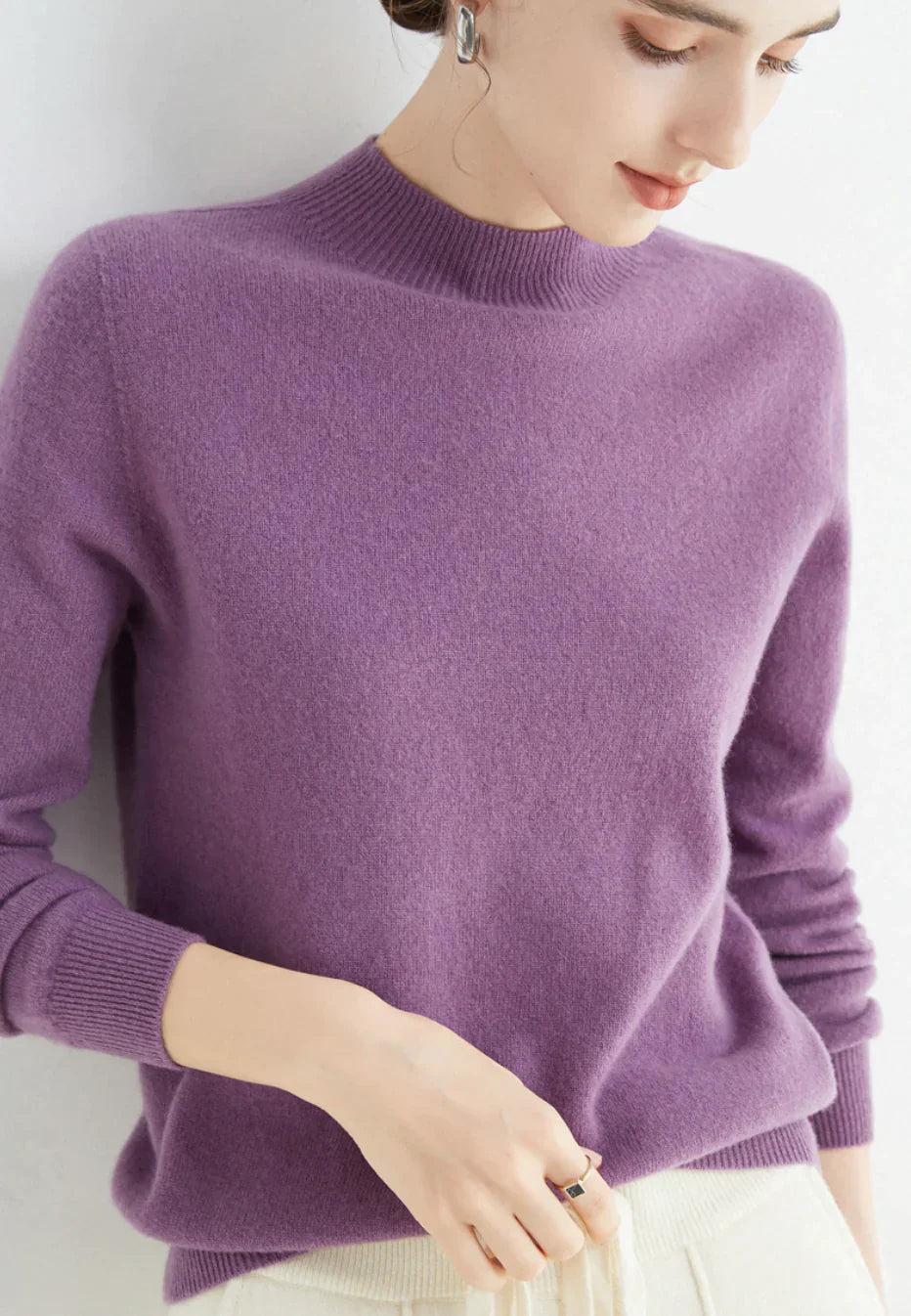 Kasjmier trui dameskleding, elegant design, zachte stof, diverse kleuren, ideaal voor seizoenen, comfort en stijl.