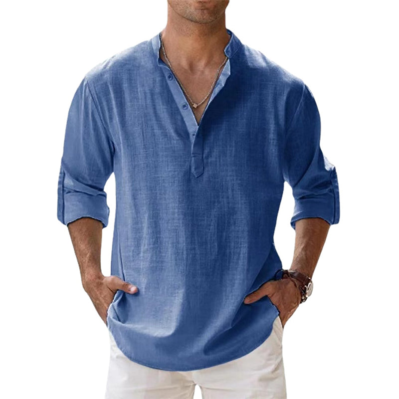 Lichtgewicht linnen herenoverhemd, Henley stijl, lange mouw, in lichtblauw. Perfect voor zomer en casual uitjes.
