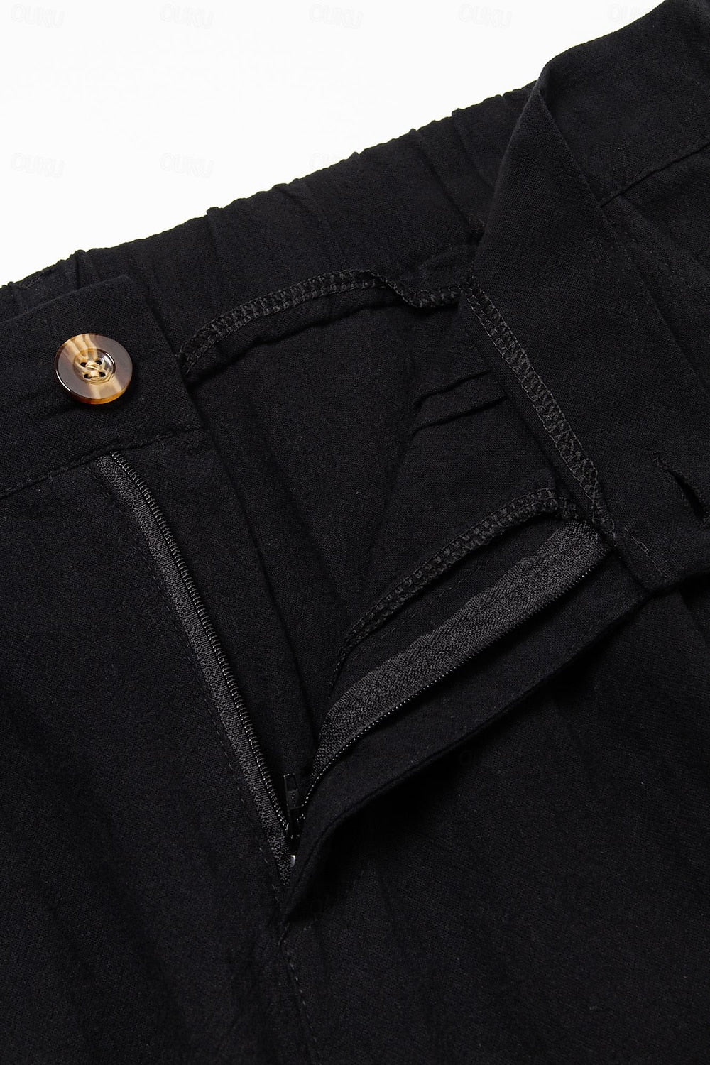 "Linnen-katoenen heren korte broek, zomerstijl, beige kleur, lichtgewicht en ademend ontwerp, geschikt voor casual uitjes."