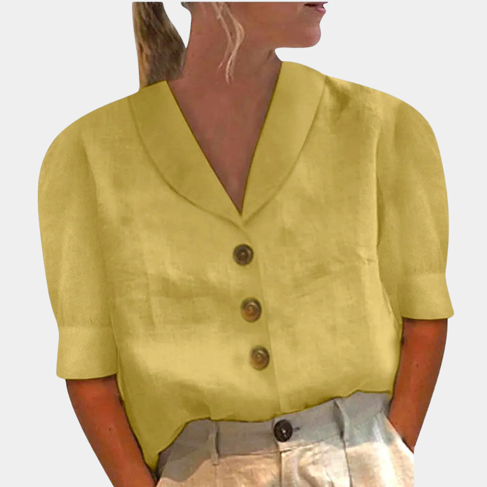 "Luchtige damesblouse in grijs linnen met elegante envelop halslijn, stijlvolle knopen, perfect voor lente en zomer."