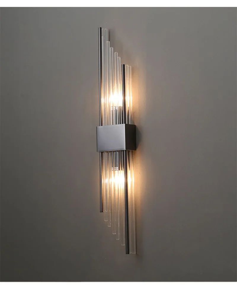 "Moderne wandlamp goud, tijdloze elegantie, luxe verlichting voor verfijnd interieur."