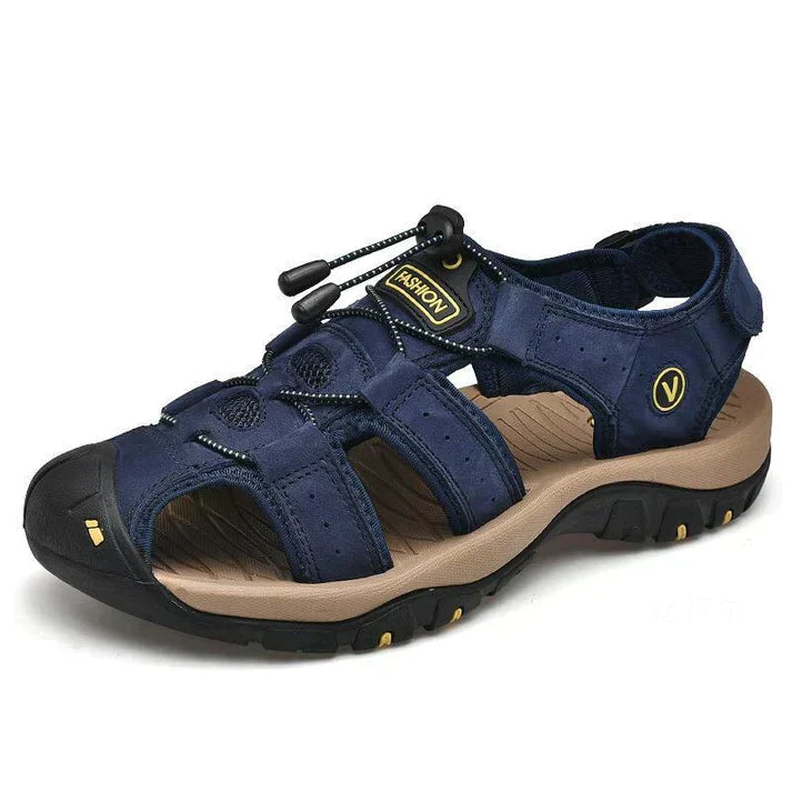Orthopedische heren sandalen met modern ontwerp, ademend materiaal, bruin leer, verstelbare band voor comfort.