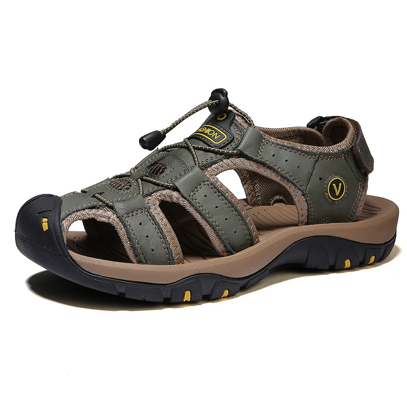 Orthopedische heren sandalen met modern ontwerp, ademend materiaal, bruin leer, verstelbare band voor comfort.
