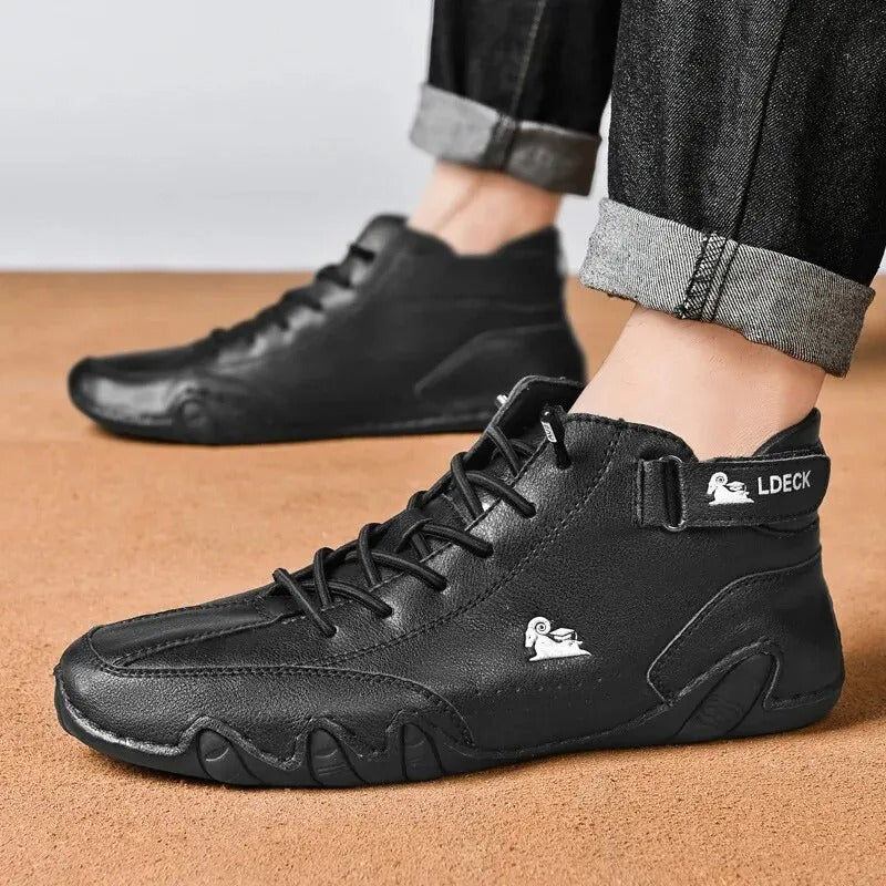 Orthopedische leren schoen, elegant design in diverse kleuren, biedt stijl en comfort voor dagelijks gebruik.
