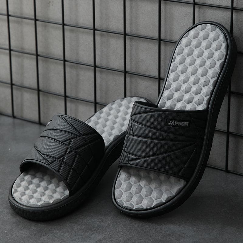 "Orthopedische pantoffels voor mannen met ademend materiaal, trendy design en orthopedisch voetbed voor optimaal comfort."