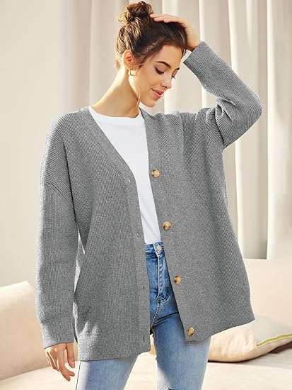 "Oversized damesvest, V-hals, knoopsluiting, warme stof, comfortabele pasvorm, stijlvol voor koele dagen"