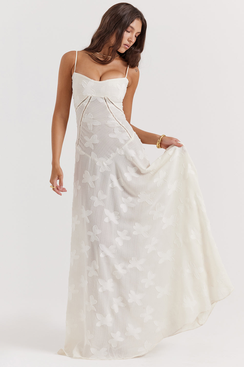 "Rugloze Elvina maxi jurk met geborduurde details, elegante lange jurk voor zomerse gelegenheden in vrouwenmode"