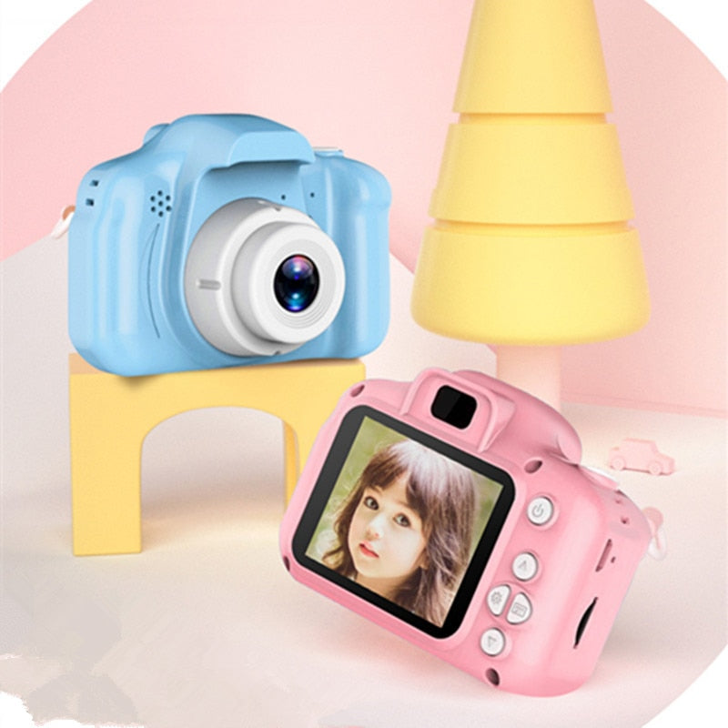 "Schokbestendige HD mini digitale camera voor kinderen, kleurrijk design, 20MP foto's, 1080p video's, inclusief beschermhoes.