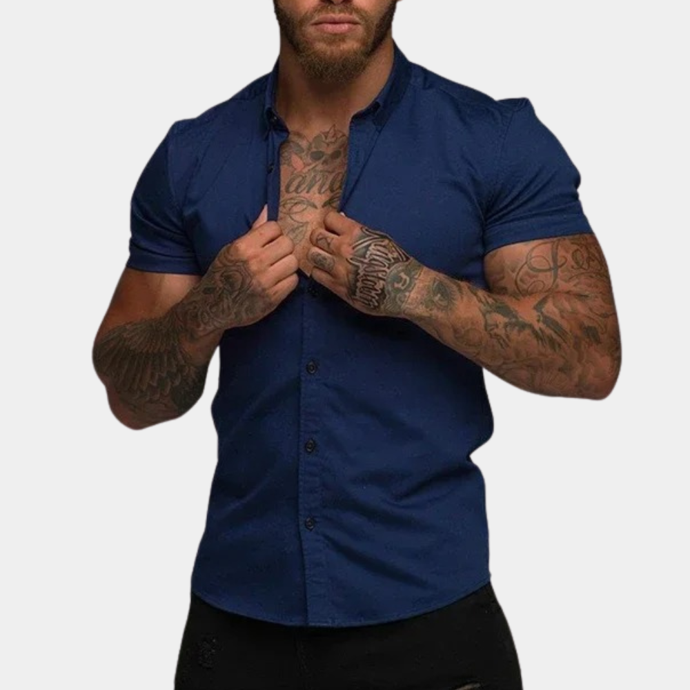 "Stijlvol donkerblauw overhemd met korte mouwen voor heren, veelzijdig design geschikt voor casual en formele looks"