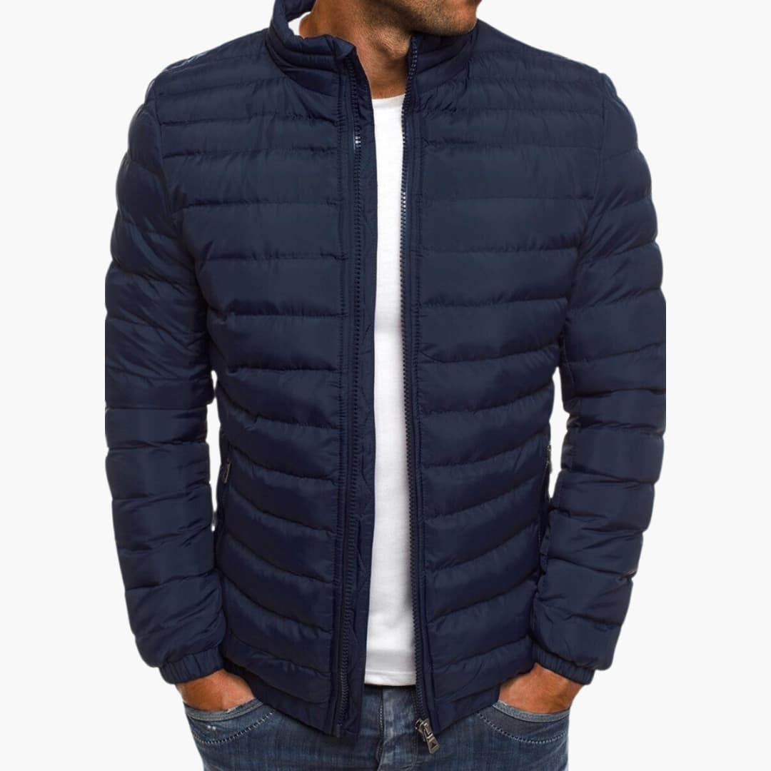 "Stijlvol lichtgewicht zomerjack voor heren, elegant design, veelzijdig en ademend, perfect voor zomerse dagen."