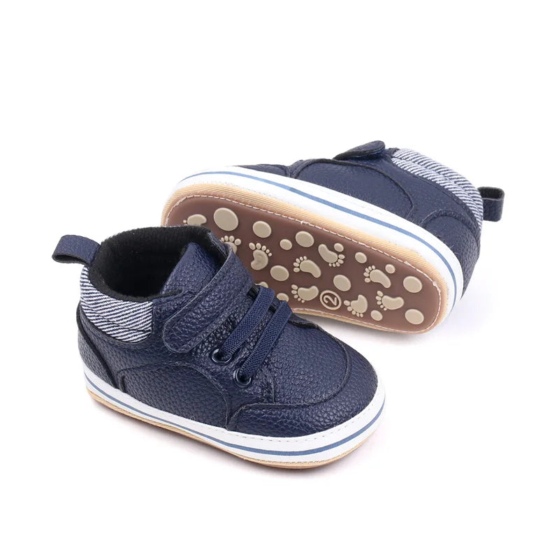 "Stijlvolle babyschoenen met zachte zolen, antislip en modieuze kleuren, ideaal voor eerste stapjes en comfortabel lopen."