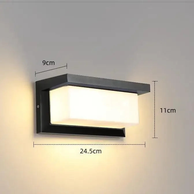 "Stijlvolle Laguna LED buitenwandlamp met bewegingssensor, moderne strakke look, weerbestendig IP65, heldere verlichting."