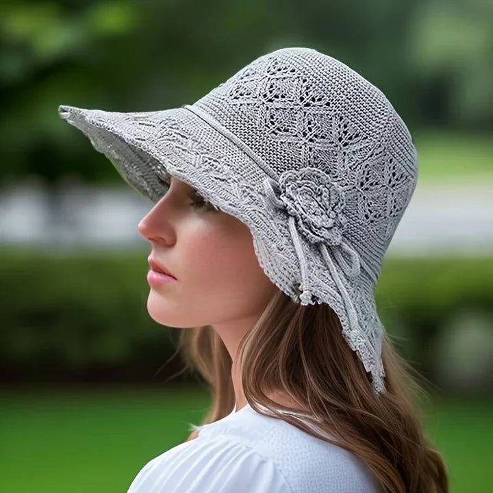 Stijlvolle Odessa zonnehoed met brede rand en elegante uitstraling, ideaal voor zomerse dagen; biedt UV-bescherming.