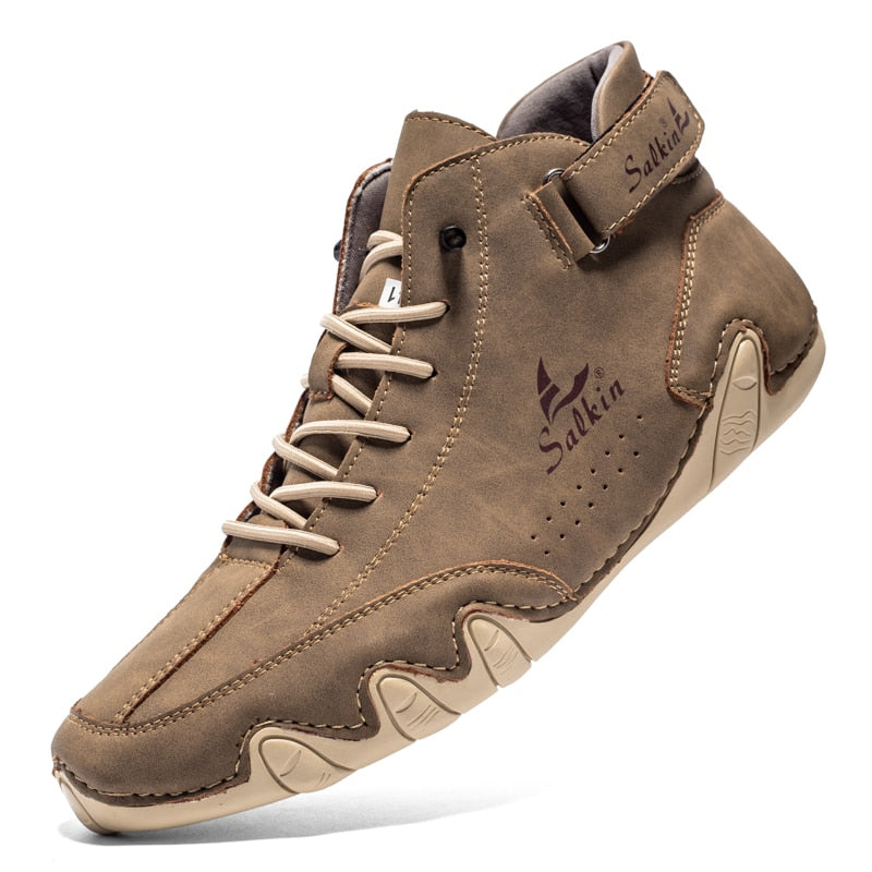 "Stijlvolle orthopedische leren herenschoenen met klassieke look, ontworpen voor dagelijks comfort en goede houding."