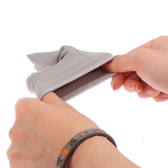 Teenseparator gelpad voor voetpijn met zachte gel, biedt comfort en steun voor bunions. Discreet, duurzaam en veelzijdig.
