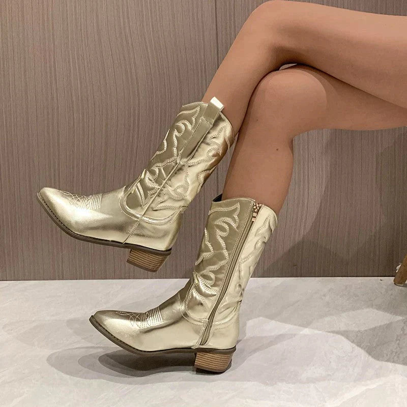 "Trendy metallic cowboy laarzen voor dames met sprankelende afwerking, ideaal voor zowel casual als feestelijke outfits."