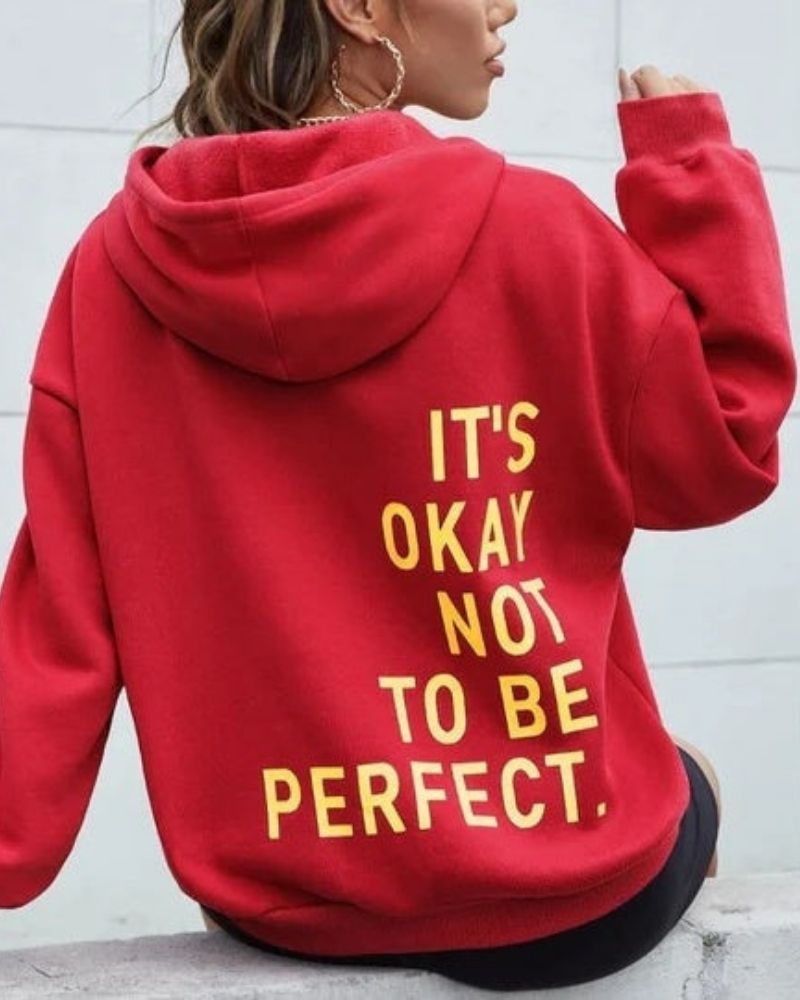 "Trendy oversized dames hoodie, voorkant, zachte stof, comfortabele pasvorm ideaal voor casual uitstapjes en loungen."
