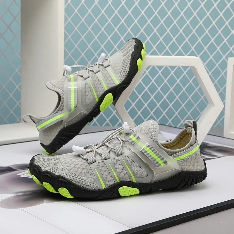 "Uniseks waterschoenen sneldrogend mesh met antislip zool, ideaal voor all-terrain gebruik in natte omstandigheden."