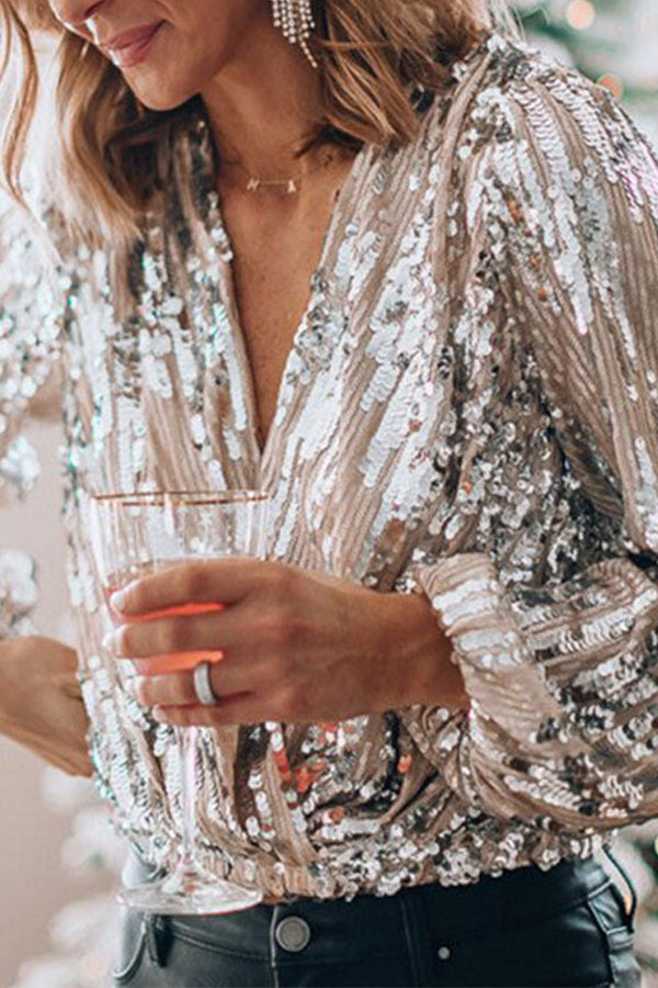 "Valeria Glamour Blouse, V-hals, pailletten, ballonmouwen, elegante top, vrouwenkleding, feestelijk en stijlvol."
