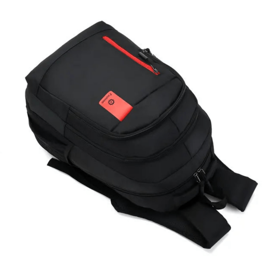 Waterdichte rugzak met laptopvak en 20-35L capaciteit, stijlvol en robuust ontwerp, ideaal voor reizen en dagelijks gebruik.