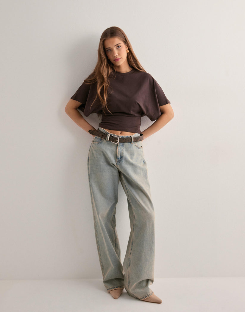 "Wijdmouw Amaya T-shirt zachtroze; trendy, comfortabel, vrouwelijk, stijlvolle look; veelzijdig voor elke gelegenheid."
