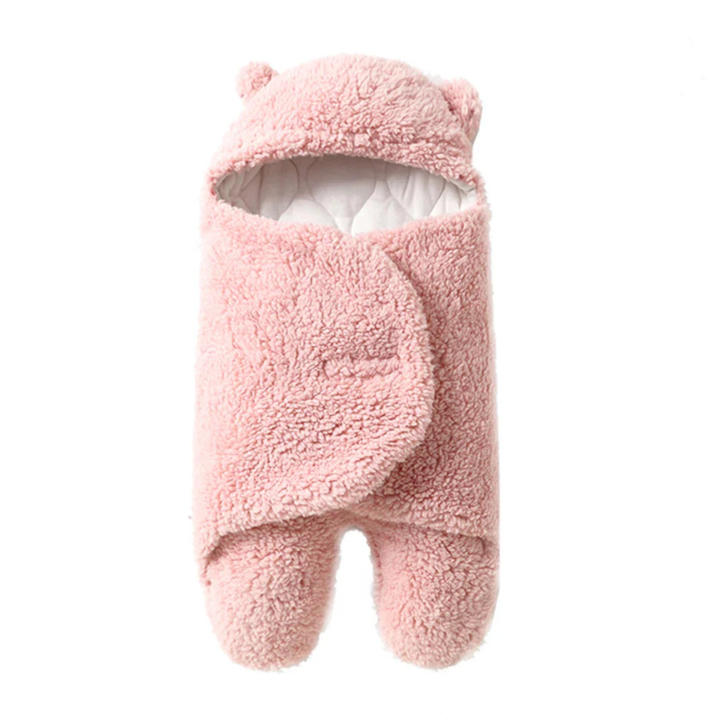 "Zachte babydeken met knusse textuur, perfect voor koude dagen, ultrazacht en veilig voor baby's comfort."