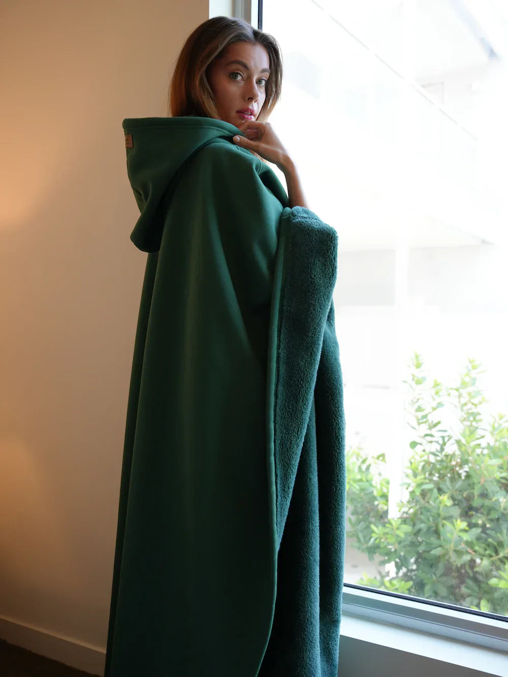 "Zachte oversized hoodie blanket, zijdezachte stof, ademend en warm, beschikbaar in diverse kleuren voor ultiem comfort thuis
