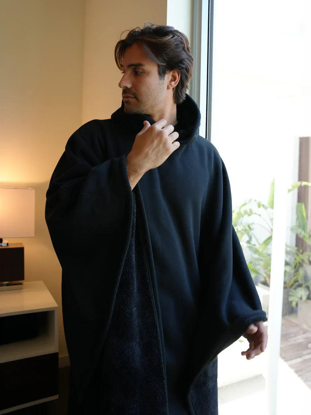 "Zachte oversized hoodie blanket, zijdezachte stof, ademend en warm, beschikbaar in diverse kleuren voor ultiem comfort thuis