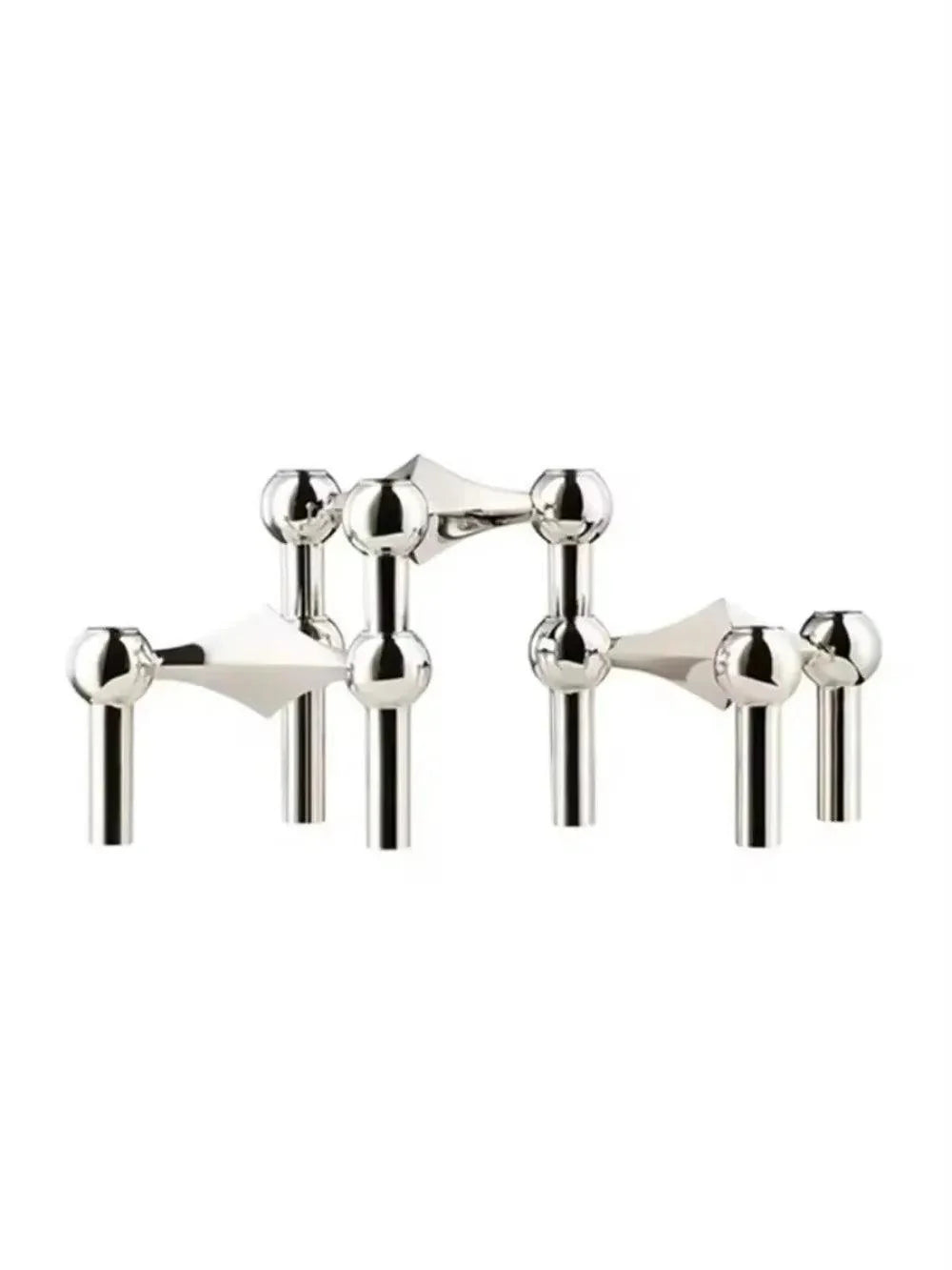"Zilveren Nordic moleculaire kaarsenhouder, modern design met elegante metalen structuur voor stijlvolle interieurdecoratie."