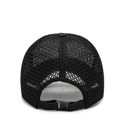 "AeraCap zomerse pet, ademend mesh, lichtgewicht, UV-bescherming, verstelbare pasvorm, perfect voor zonnige dagen."