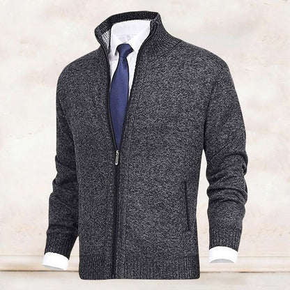 Beige fleece herenvest met rits, comfortabel en stijlvol, perfect voor dagelijks gebruik en eenvoudig te combineren.
