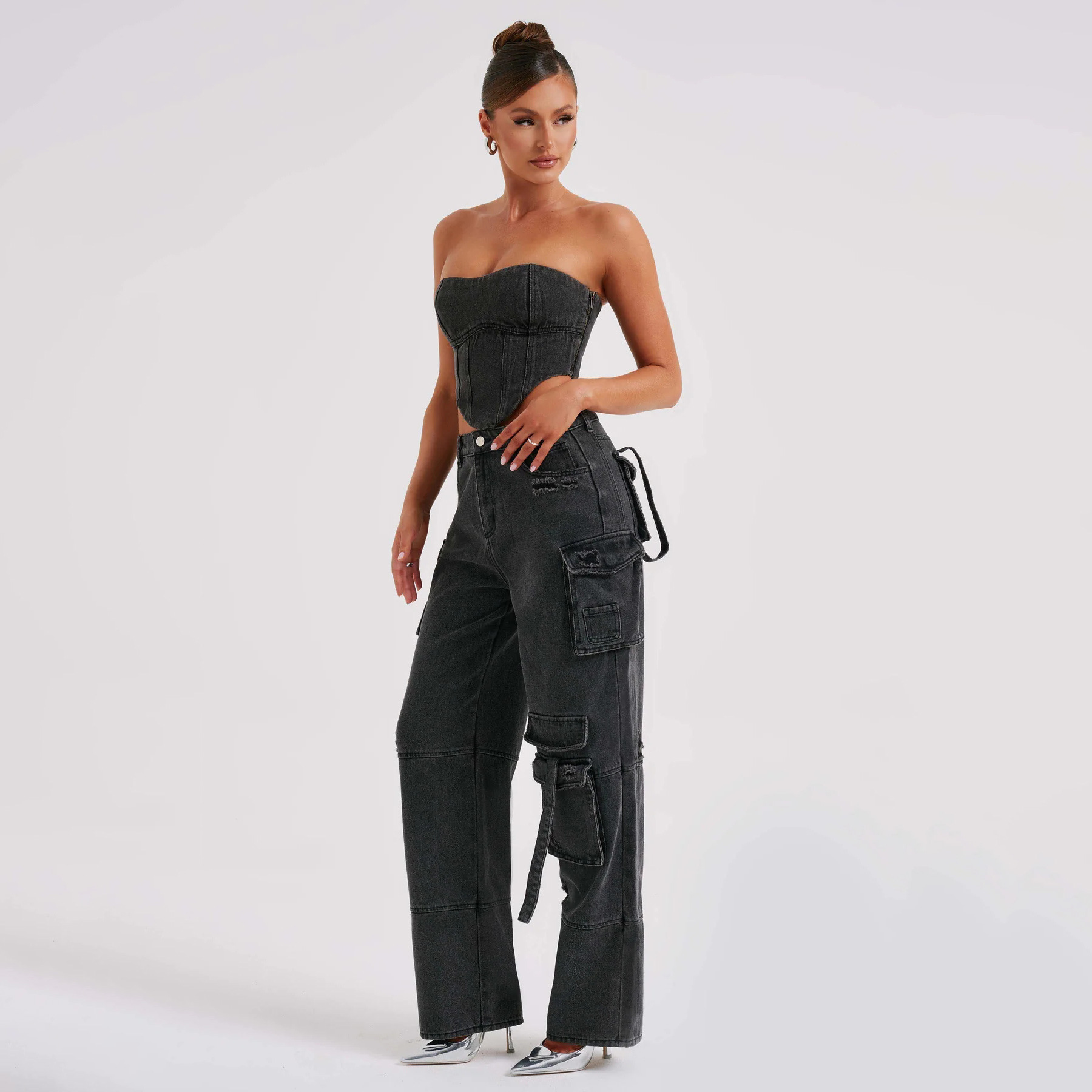 "Blauw-Zwart Faylin Cargo Set, oversized broek met wijde pijpen en corset; stijlvolle dameskleding met praktische zakken."