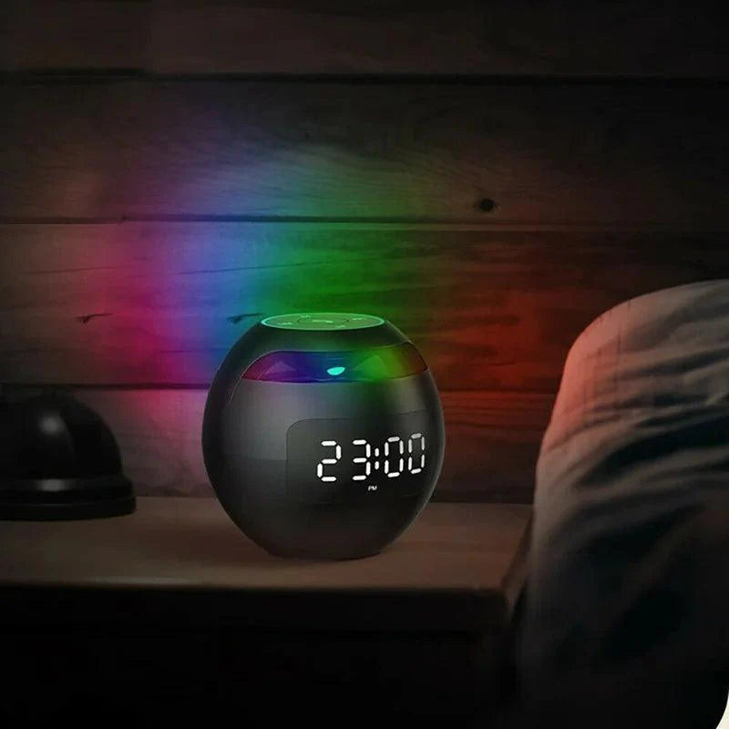 "Bluetooth wekker met LED-scherm en dynamisch licht, zwart, compacte 8.5cm, elegante uitstraling, veelzijdige functies."
